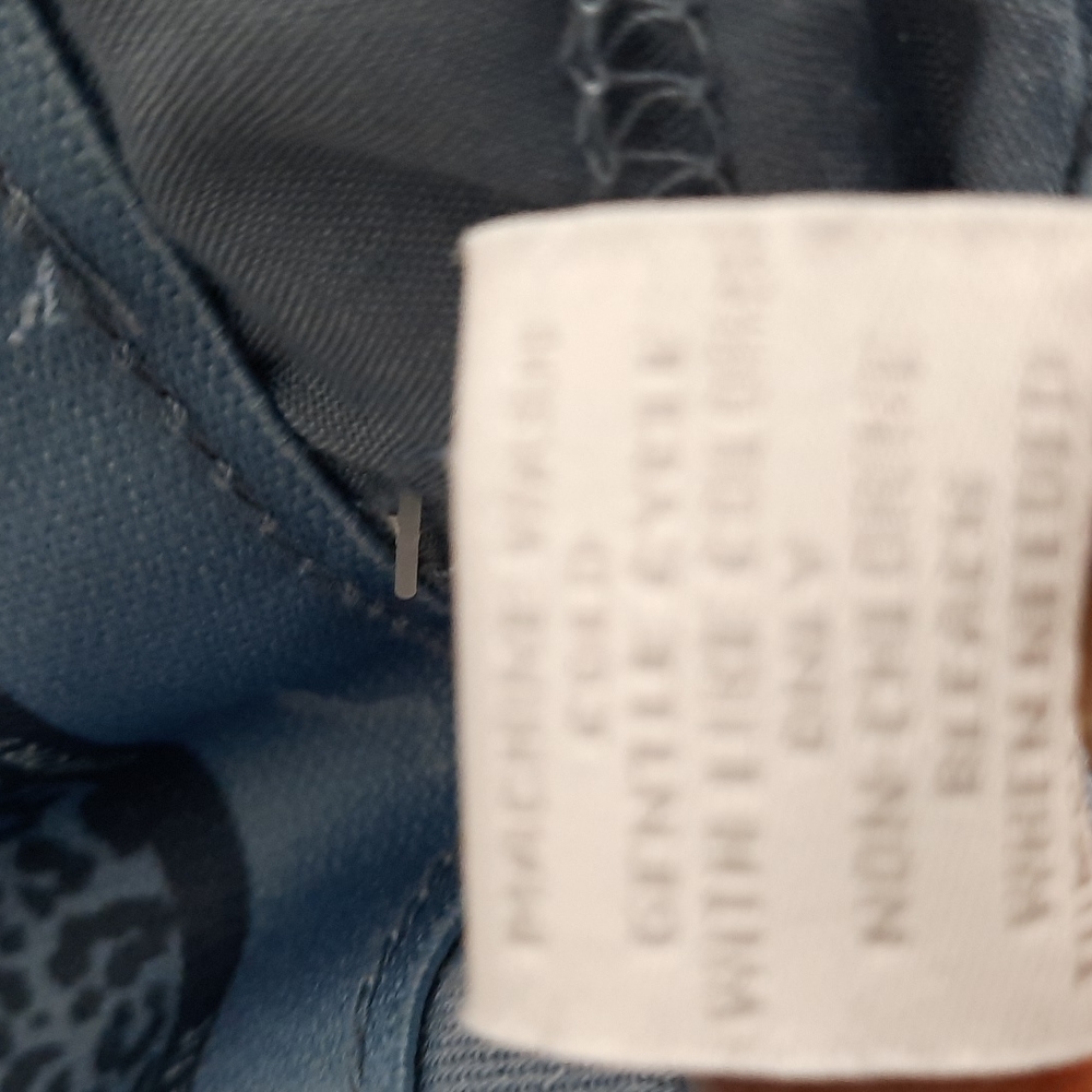 NWT INTRO ❤ LOVE THE FIT blue Tabby Capri pants, Sz 16 - Picture 13 of 13